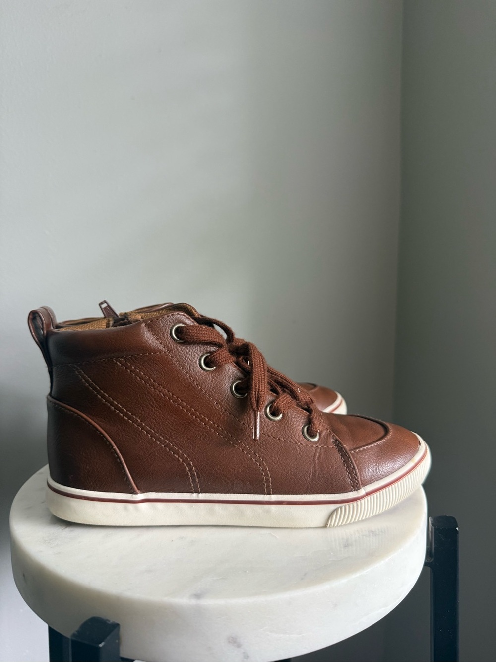 Cat & Jack Brown High-Top Kids Sneakers - Size 1